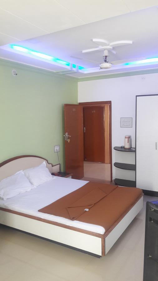 Hotel Sahara Palace Бгудж Екстер'єр фото